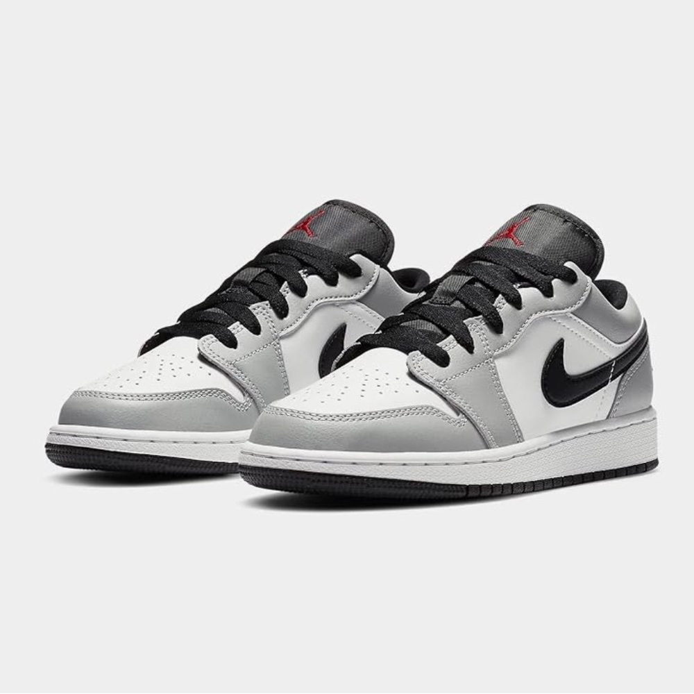 ✨BRAND NEW✨Nike Air Jordan Low - White, Gray, and Black